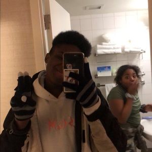 Meet your Posher, Kayne